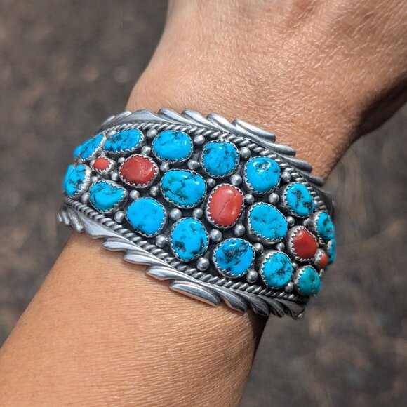Genuine Vintage‎ Native American Jewelry Navajo Bracelet signed sz 7 *** - Picture 1 of 12